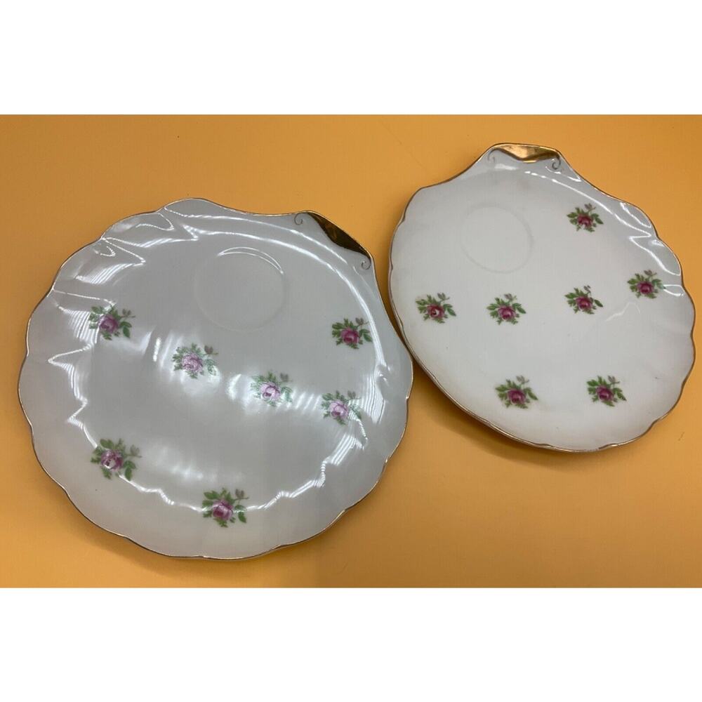 Rose Pattern Luncheon Plates Set of 2 7.5" Gold Trimmed Scalloped Edge VTG